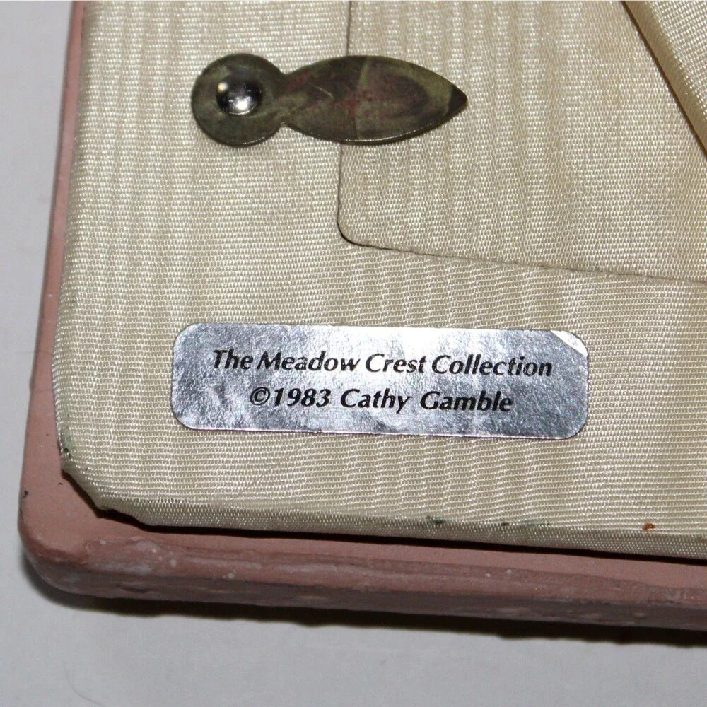 Cathy Gamble Photo Frame Meadow Crest 1983 Terracotta Clay acorn country house
